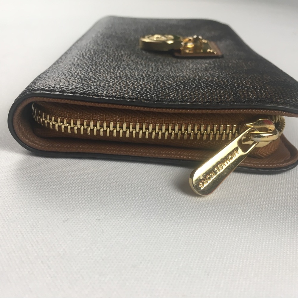 Michael Kors brown and gold zip close wallet - Picture 6 of 8